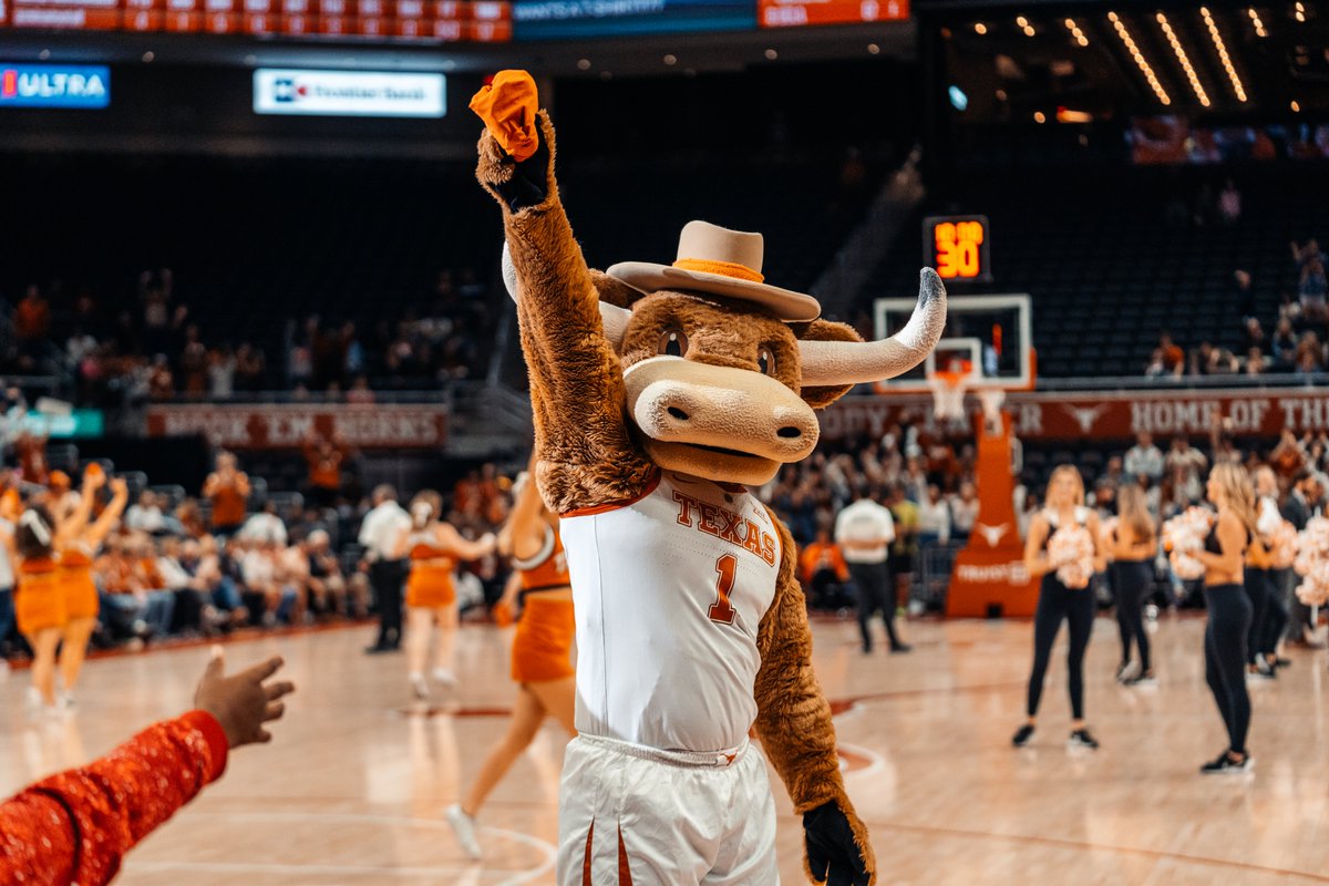 happy national mascot day to our fav guys 🤘

#HookEm