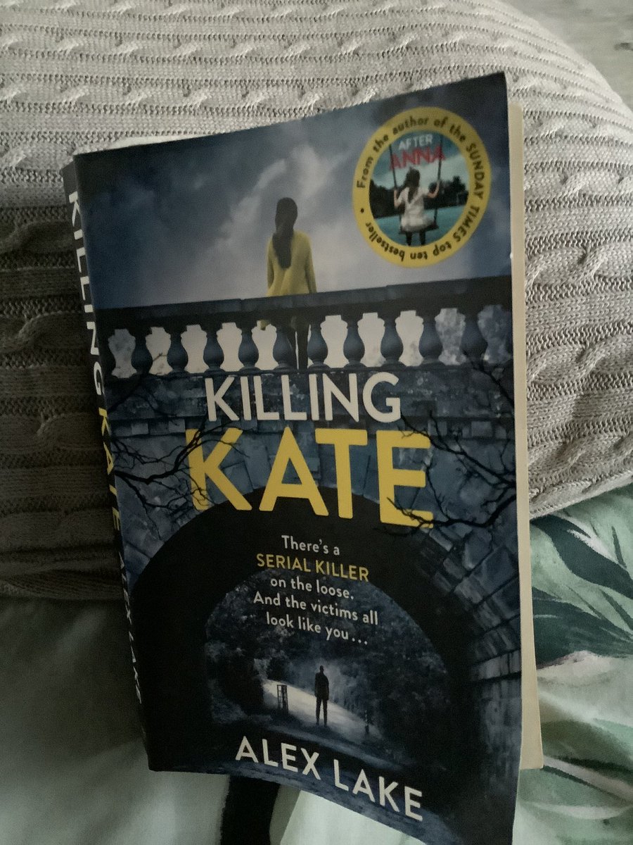 clarkysal's tweet photo. CANNOT put this book down @Alexlakeauthor !!!! #books #reading #killingkate #alexlake ๐ค๐ https://t.co/SGWoYxrhcO