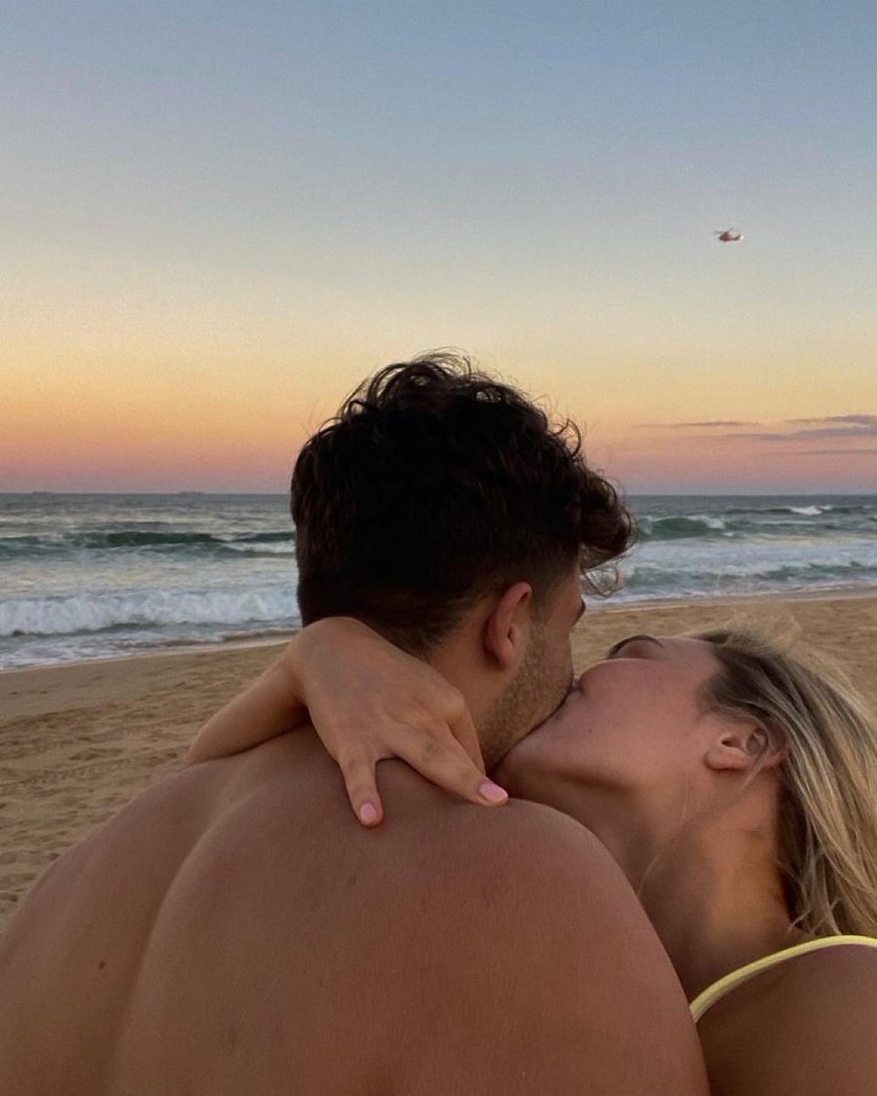 You, me n the beach 🏝️