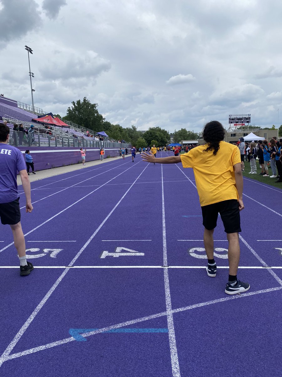 Ms.McGowan tweet media