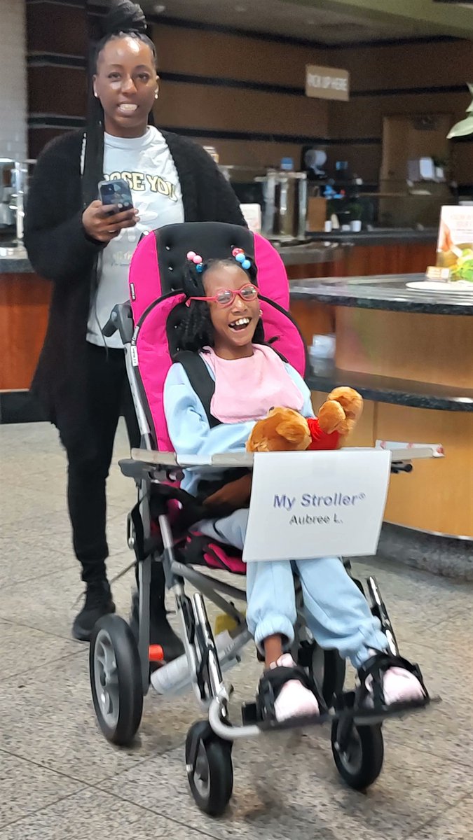 VarietyKids's tweet photo. We are smiling with Aubree, who looks fabulous in her new adaptive stroller! Oh, the places she can now go because of this on-the-go equipment!! #mystroller #adaptivestrollers #onthego https://t.co/U0GmIcnB24