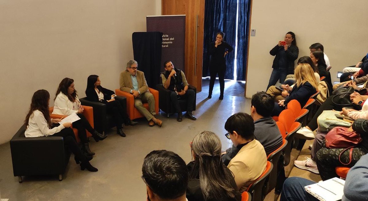 Senapred's tweet image. En el marco de las actividades desarrolladas por el Proyecto #AdaptaClima, Director Regional de #SENAPREDAntofa participó en la conmemoración del aluvión de 1991. En la instancia, nuestra institución recibió un galvano por el trabajo colaborativo en la Plataforma Narradores y en…