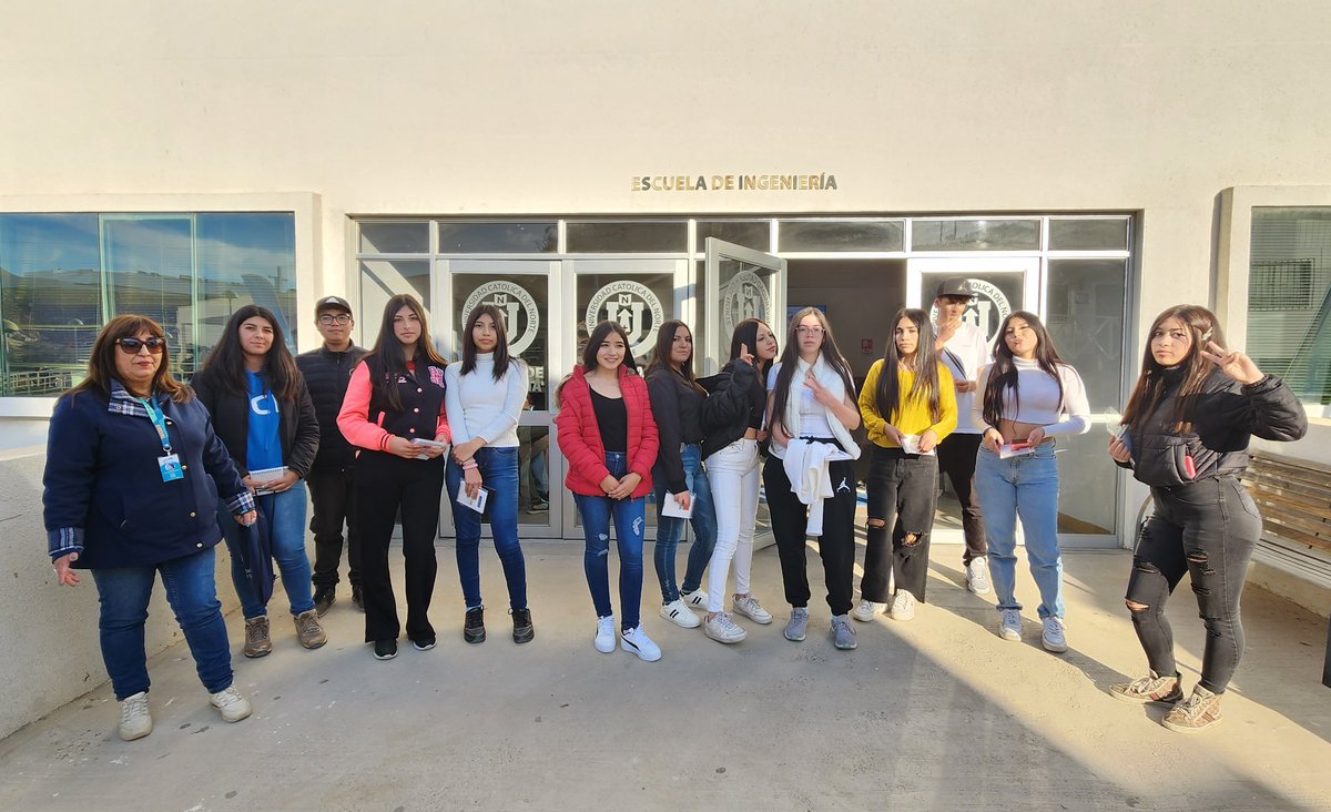 Junaeb_IVRegion's tweet photo. Estudiantes de nuestro Programa de Residencia Familiar Estudiantil #PRFE de #Illapel realizan gira vocacional 📖 recorriendo algunas de las universidades de #LaSerena y #Coquimbo para conocer sus instalaciones y carreras ✔️✔️ https://t.co/ODdp8xtQBd