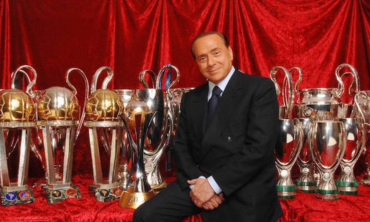 Magnifico speciale che fa rivivere i tempi d'oro del calcio
Grande Silvio,quanti successi con il Milan e il Monza 
#cesolounpresidente #SilvioBerlusconi