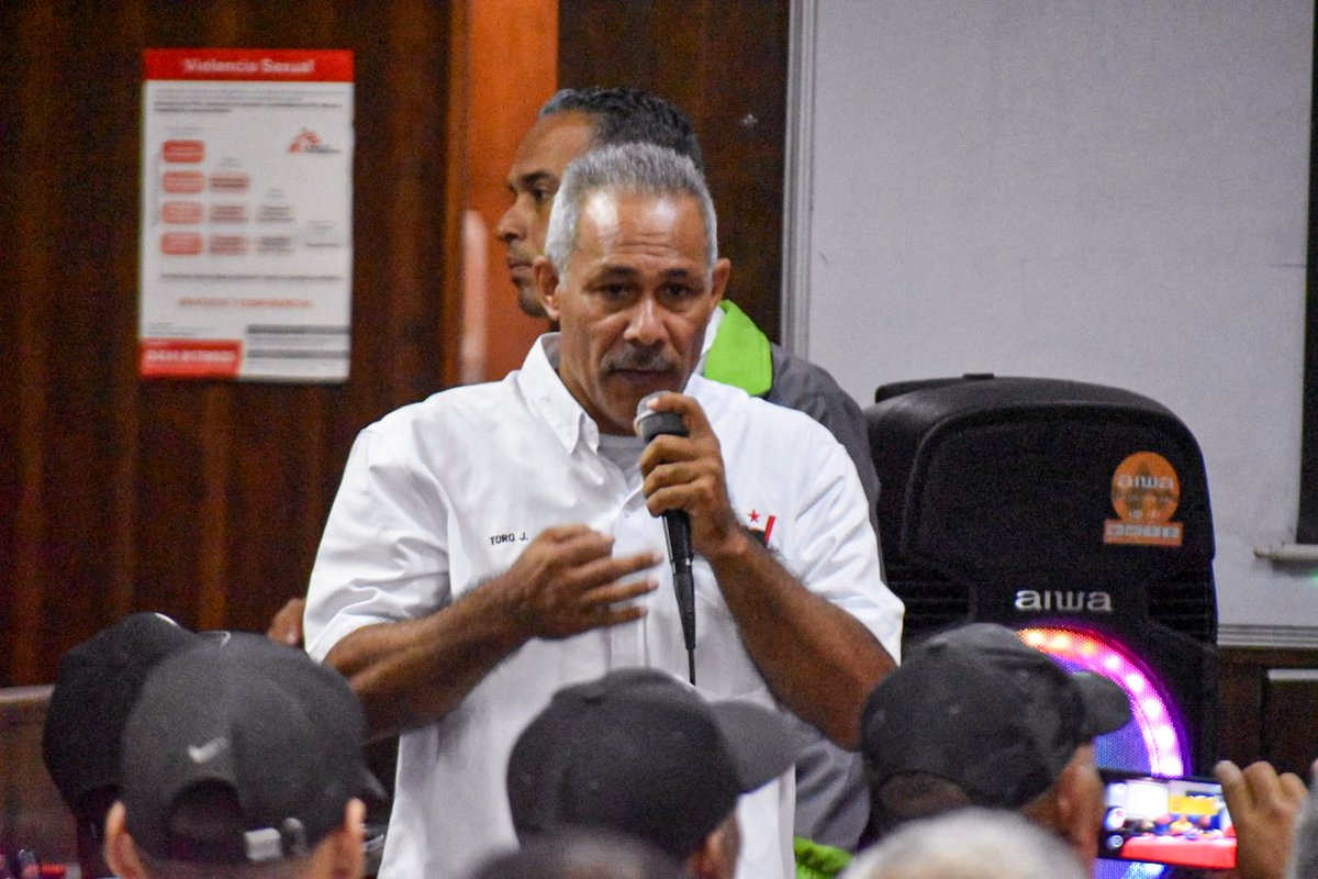 genkerve_psuv's tweet photo. Muy emotivo encuentro con los equipos de la comisión de trabajadores y trabajadoras del @PartidoPSUV en el Municipio Sucre. La clase obrera trabajadora que no se rinde y se mantiene firme con @NicolasMaduro @HectoRodriguez 
#NoMásInjerenciaYankee https://t.co/NWJqZuGm9k