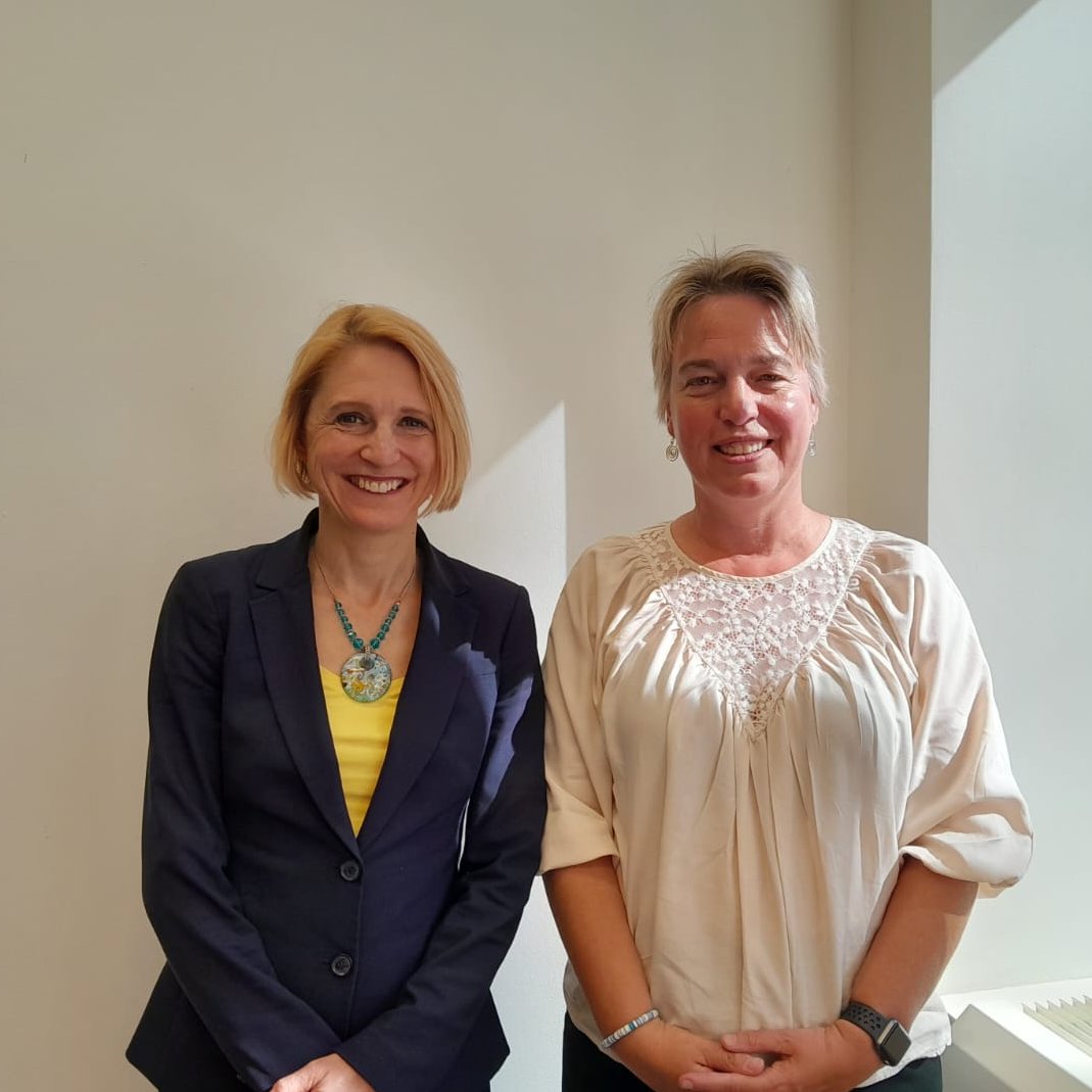 Good talk! 

<a href="/FAO/">Food and Agriculture Organization</a> food systems Director @CorinnaHawkes &amp; <a href="/EU_CoR/">European Committee of the Regions</a> rapporteur <a href="/JokeSchauvliege/">Joke Schauvliege</a>  meet &amp; discuss Cities &amp; Regions key role in transforming #agrifood systems to make them MORE efficient, inclusive, resilient &amp; sustainable!