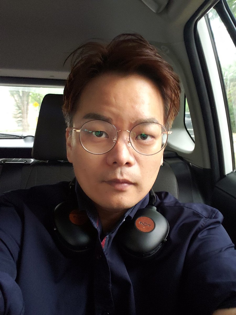 Look like a business man now. 🥲