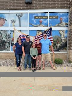 Johnnystapes1's tweet photo. Lane is on his way to Fort Jackson, SC for basic training. https://t.co/3DEAz0PemY