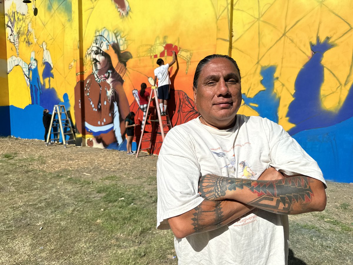 Community members are invited to our Native Student mural unveiling and celebration on Friday, June 16, 10 a.m. - noon, in Woodland. Come add your handprint to the mural!
Details: bit.ly/3XahhZm