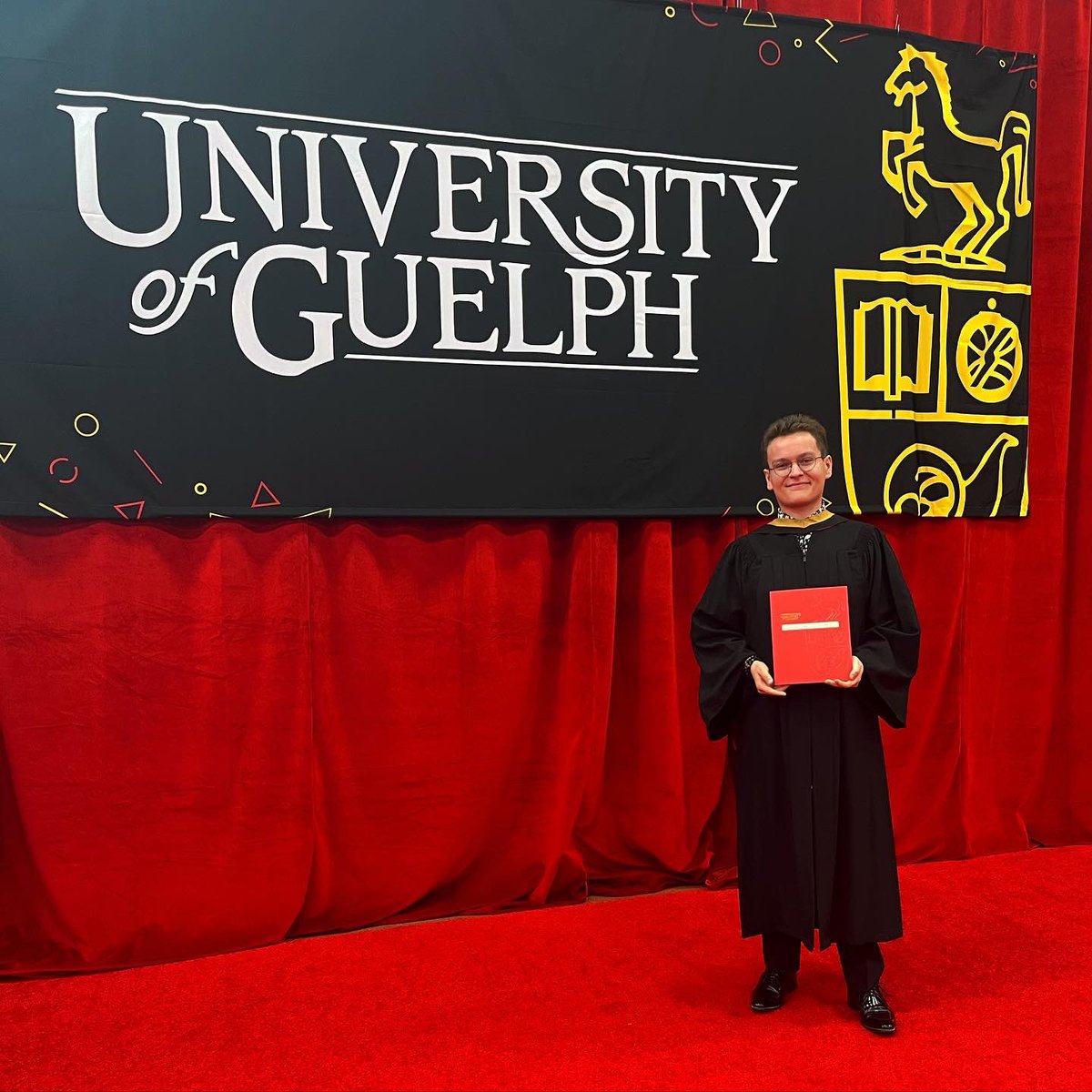 Anthony Hendriks (@hendriksanth) on Twitter photo Today I closed out my days as an undergrad with convocation🎓Absolutely thrilled to receive my Honours BSc and a Microbiology Research Excellence Prize! Extremely grateful to everyone who’s helped me get here❤️
Looking forward to starting my MSc this fall <a href="/UofG_MCB/">MCB at UofG</a> <a href="/uofg/">University of Guelph</a>!🧬🧫 Today I closed out my days as an undergrad with convocation🎓Absolutely thrilled to receive my Honours BSc and a Microbiology Research Excellence Prize! Extremely grateful to everyone who’s helped me get here❤️
Looking forward to starting my MSc this fall <a href="/UofG_MCB/">MCB at UofG</a> <a href="/uofg/">University of Guelph</a>!🧬🧫