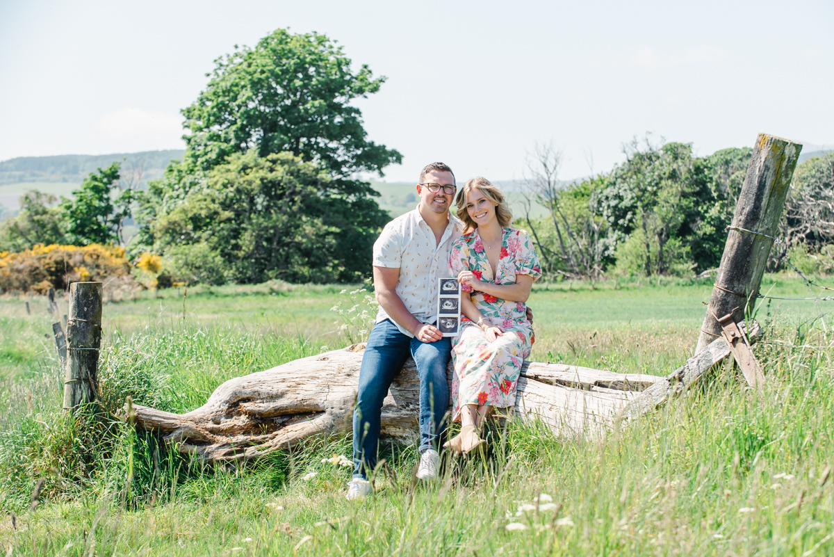 A few highlights from Jarred and Kaelyn's #pregnancyannouncement #photoshoot in the #ScottishHighlands! 📸

#invernessphotographer #scotlandphotographer #karenthorburnphotograpy
#maternityphotography #portraitphotography