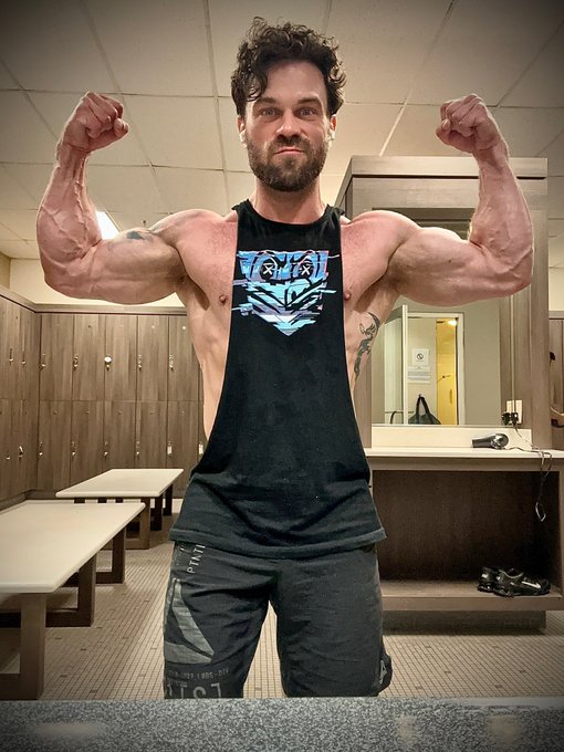 Repping my @FortTroff Glitch tank 💪🏻  Use code ✨GRUNTJAMESFOX✨ at checkout at Fort Troff get 10% off<a class="tags" target="_blank" title="On Twitter" href="/?out=eyJ0eXAiOiJKV1QiLCJhbGciOiJIUzUxMiJ9.eyJpYXQiOjE3MjI1MTUxNTEsImlzcyI6InR3cG9ybnN0YXJzLmNvbSIsIm5iZiI6MTcyMjUxNTE1MSwiZXhwIjoxNzU0MDUxMTUxLCJyZWRpcmVjdF91cmwiOiJodHRwczovL3R3aXR0ZXIuY29tL0ZvcnRUcm9mZiJ9.0-83ITgNZlXfTG-xhf2PIyBAkUtq_KxR_FQM8J2zRbptQi9AqKGyrUmL-K6KxjxbAIg031PRexhM1dyIFW50pA">@FortTroff</a><a href="/tag/gaymuscle"class="tags"><span>#gaymuscle</span></a><a href="/tag/gayjock"class="tags"><span>#gayjock</span></a><a href="/tag/gaystud"class="tags"><span>#gaystud</span></a><a href="/tag/musclegay"class="tags"><span>#musclegay</span></a><a href="/tag/gayo"class="tags"><span>#gayo</span></a>