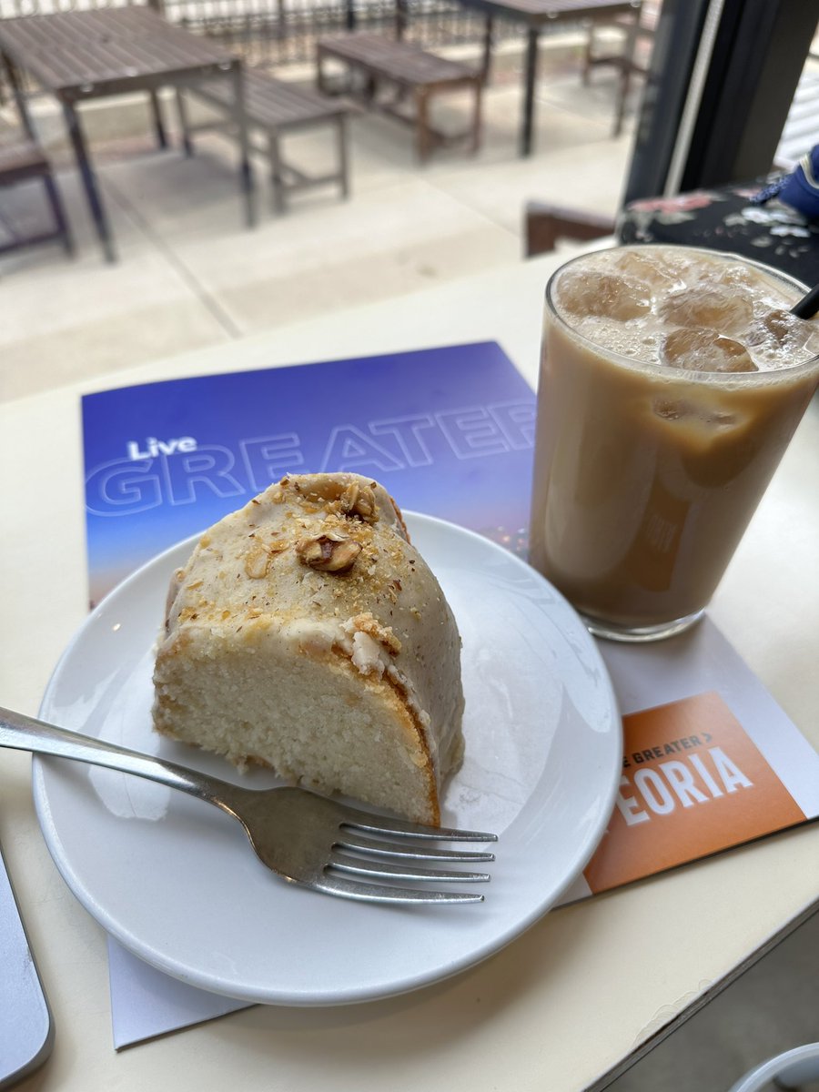 KatieNFitch's tweet photo. Just left an inspiring discussion with @ChooseGtrPeoria at the @PeoriaMuseum. And now wrapping up my work day with @zioncoffeeco. It’s so good to be a Peorian. #ChooseGreaterPeoria #PeoriaIL https://t.co/XQjRlq1wqk