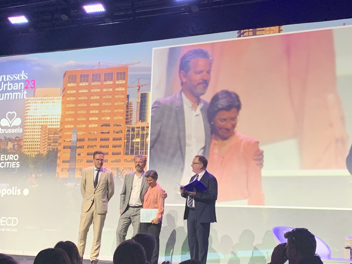 RomyAlamo's tweet photo. Great Mayors committed to Inclusive Growth, to change lives in their cities, facing enormous challenges related to the Cost of Living Crisis, sharing good practices. As many said “work in cities is the best job in the world”. Thanks @cn_castro! #BUS2023 https://t.co/1MesxfqJvz