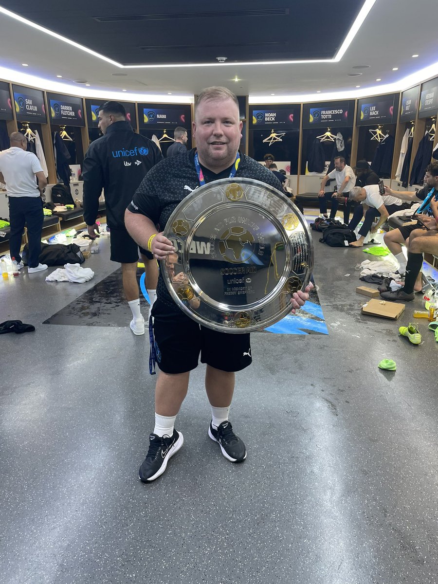 will_moore_22's tweet photo. 𝗦𝗼𝗰𝗰𝗲𝗿 𝗔𝗶𝗱 𝟮𝟬𝟮𝟯 ✔️ It was an honour to work with the World Xl Team Sunday.

Really enjoyed the experience and so grateful for the opportunity. 🙌🏼 A great day for a great cause! Well done to all involved ⚽️ @socceraid 

#socceraid #unicef #kitman #football #itv https://t.co/n7WjZXcWFY