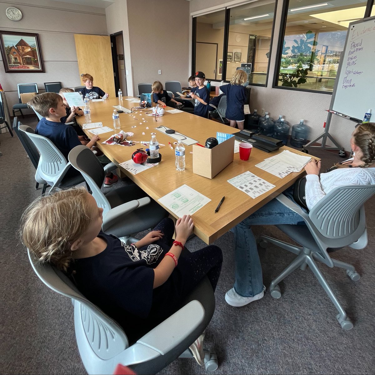 Sandy_Police's tweet photo. Our first responders kids academy was held today. Kids ages 8-9 converged at City Hall to learn all about Police and Fire through education and activities. #Futurefirstresponders https://t.co/NgUwIb6QMP