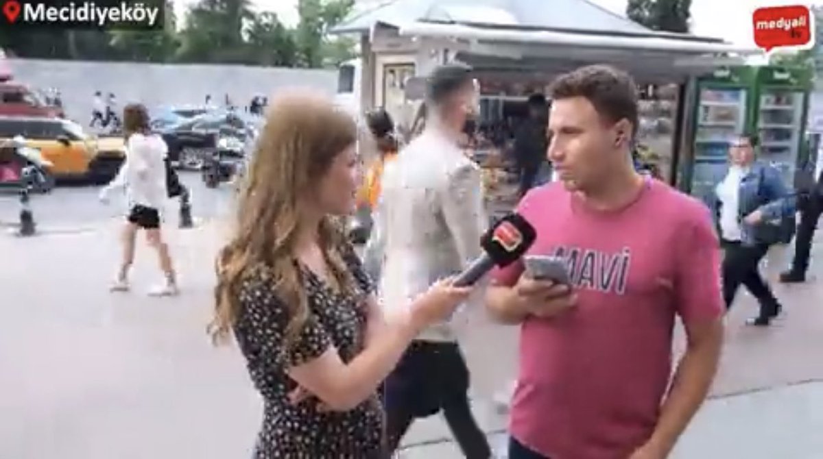 Suriyeli olduğunu iddia ederek, "Asgari ücretli ölsün, 25 bin TL kazanıyorum ve vergi ödemiyorum" diyen şahsın,

Şanlıurfa'nın Viranşehir ilçesi nüfusuna kayıtlı Türk vatandaşı olduğu tespit edildi.

Sizin Algınızı S