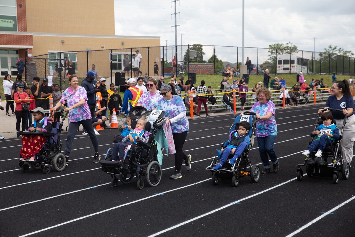 Halton Catholic DSB (@hcdsb) on Twitter photo A BIG round of APPLAUSE & congratulations to all of our incredible students & staff participating in Special Olympics today!! ππ½ππ½π
<a href="/HCDSB_ISERTs/">@HCDSB_ISERTs</a> @HCAA2017 @MotherTeresaOak A BIG round of APPLAUSE & congratulations to all of our incredible students & staff participating in Special Olympics today!! ππ½ππ½π
<a href="/HCDSB_ISERTs/">@HCDSB_ISERTs</a> @HCAA2017 @MotherTeresaOak