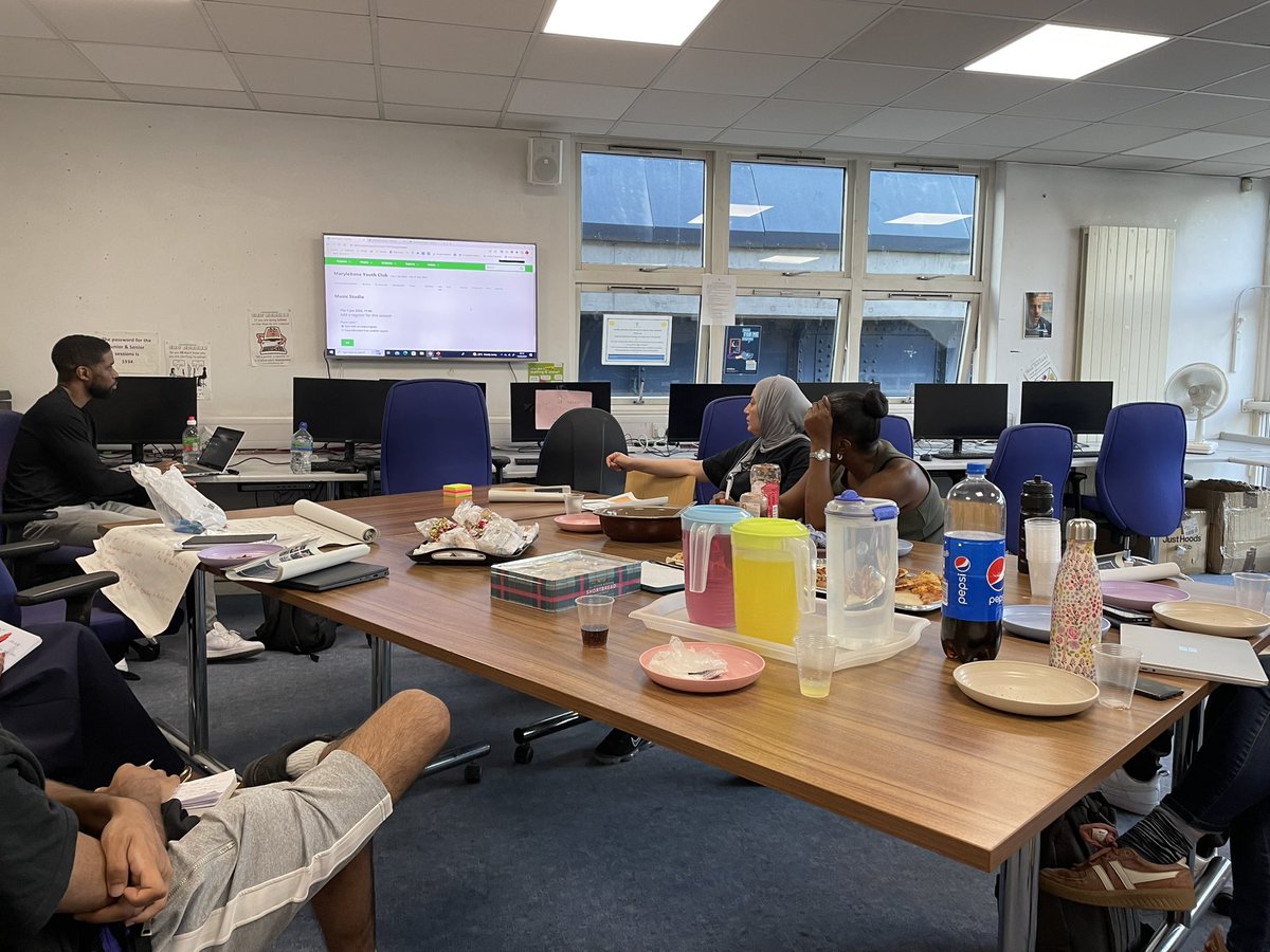 Feathersandrew's tweet photo. @YoungWestminstr Thank you Laurie and Nora teaming up with @UpshotSystem  Lucas to deliver our MEL training this evening.  Improving the way we evidence what we do. https://t.co/ajvnCvQcsS