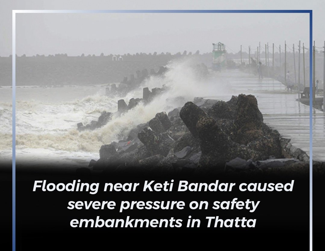 NeotericFeed's tweet photo. Climate Change Minister Sherry Rehman said on Wednesday that Cyclone Biparjoy, which has slightly moved away from Karachi, will hit Keti Bandar, located in the Thatta district of Sindh, on Thursday at 11 am.

#CycloneBiporjoy #CycloneBiparjoyUpdate #Karachi #ketibandar https://t.co/O83aYDEtLq