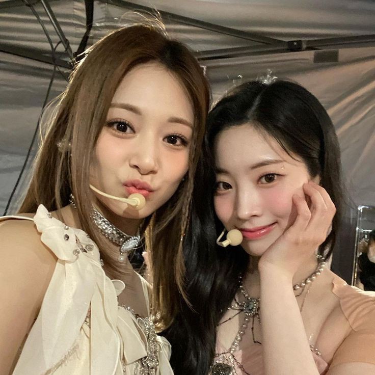 𝐞𝐧 𝐡𝐢𝐚𝐭𝐮𝐬 tweet media