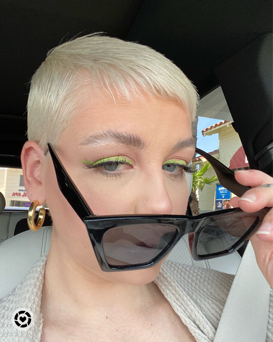 SamiiRyan's tweet image. adding a little neon pop 🪅

Follow my shop @SamiiRyan on the @shop.LTK app to shop this post and get my exclusive app-only content!

#liketkit #LTKstyletip #LTKbeauty
@shop.ltk
liketk.it/4bqrB