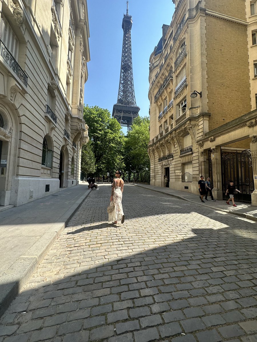 aus731's tweet photo. Paris treated me well. https://t.co/8JGr7VHPN2