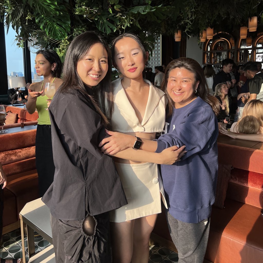 CAPEUSA's tweet photo. Throwback at @tribeca at the SMOKING TIGERS premiere last weekend in NY! Congrats to @shellskiii and lead Ji-Young Yoo! Bonus: Seeing @sampuefua and finally meeting @smugorange in-person! (#FunFact: Cooper’s wife Abin Andrews Shim is also part of the cast of #SmokingTigers!) https://t.co/3fqJZIft9y