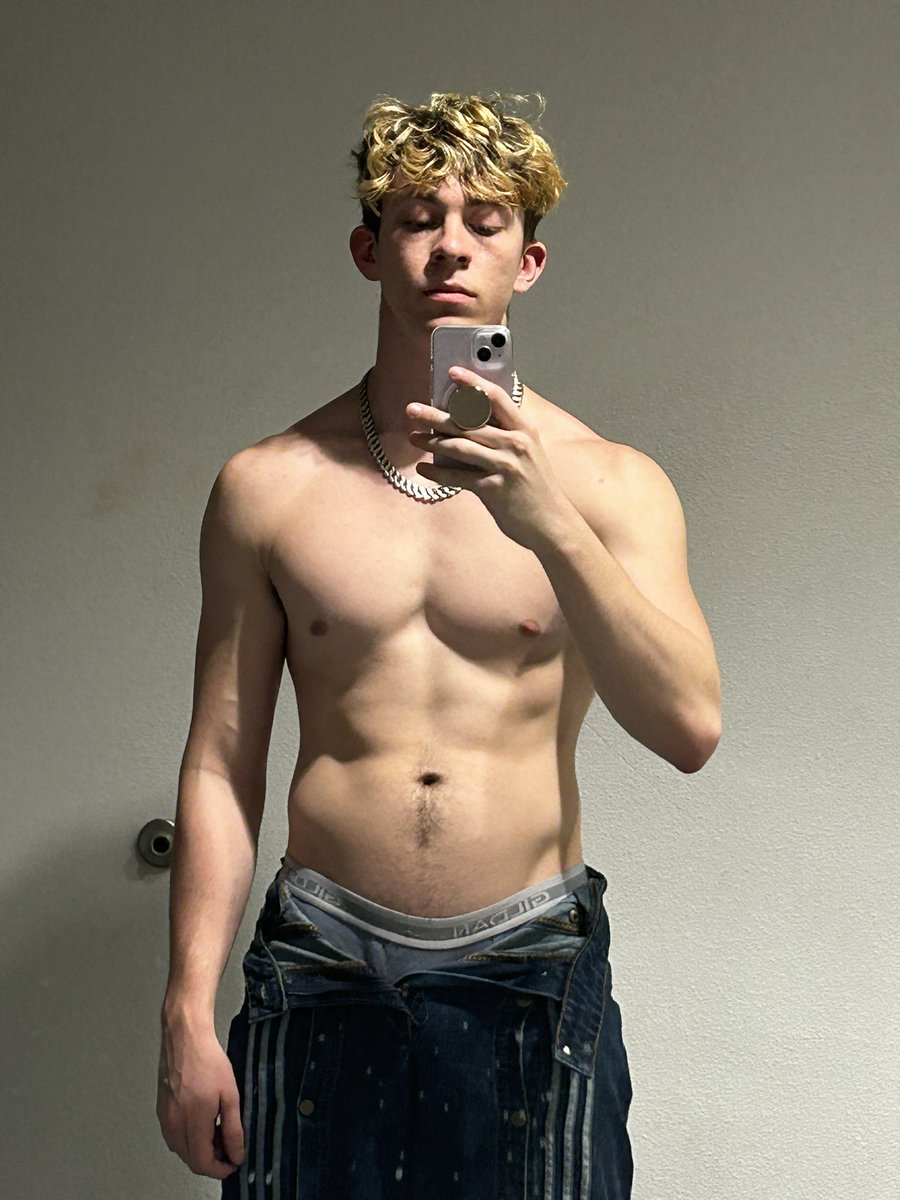 Whitexican on Twitter: "RT @WhitexicanJFF: Just lost 50 followers. RT