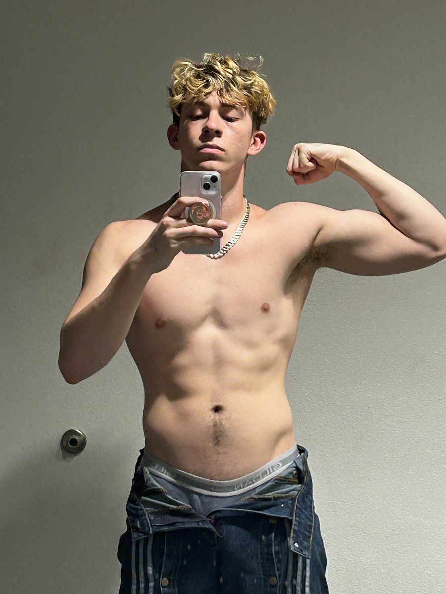 Whitexican on Twitter: "RT @WhitexicanJFF: Just lost 50 followers. RT