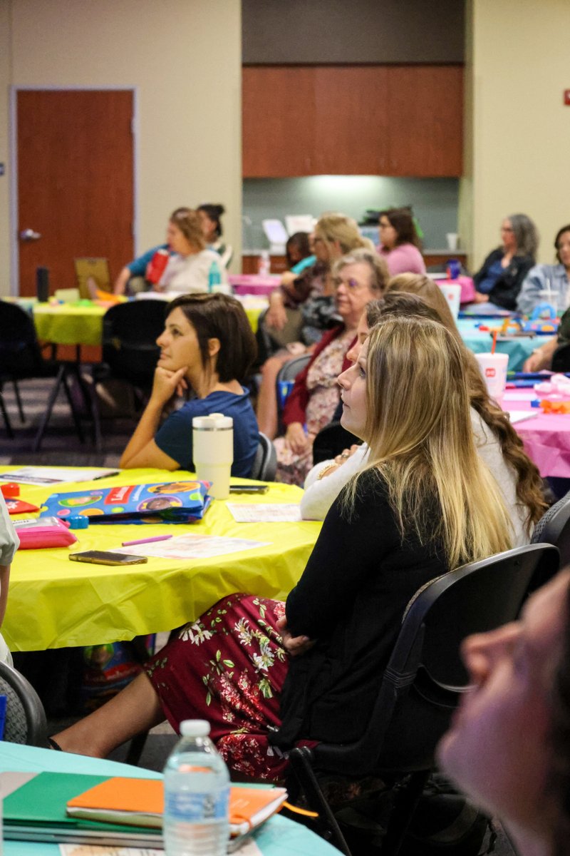 Did you fall in love with math and science?! ❤️ ⚛️ 📐
Thanks to all who attended our first ever Math and Science Conference!! 
🔢 50+ Attendees
🪐1 Sunil Singh
💯% Fun! 
#region7esc #elementaryteachers #amplify