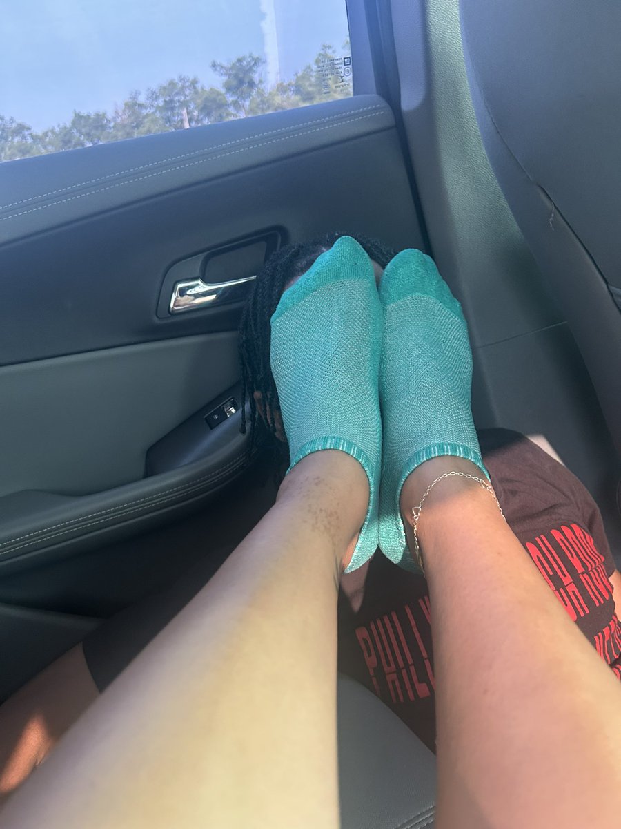 mistress_sadri's tweet photo. You can barely see his head in the first picture😂 I made him a foot loser, forcing him to smell my big stinky feet right after the gym

Findom femdom goddess gym socks humiliation spittoon ohio rates https://t.co/GgXH7Wf3pj