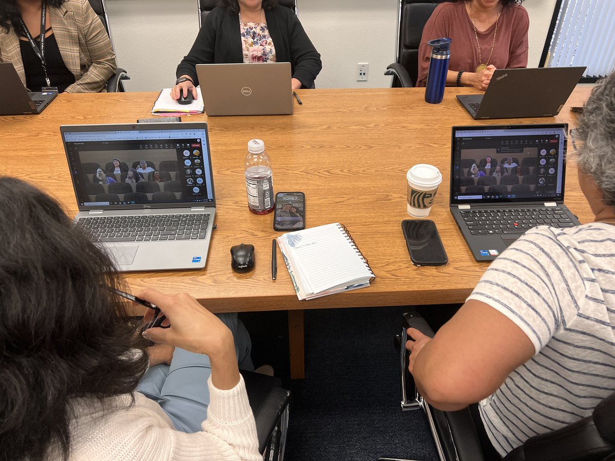 Mrs. Walker tweet media