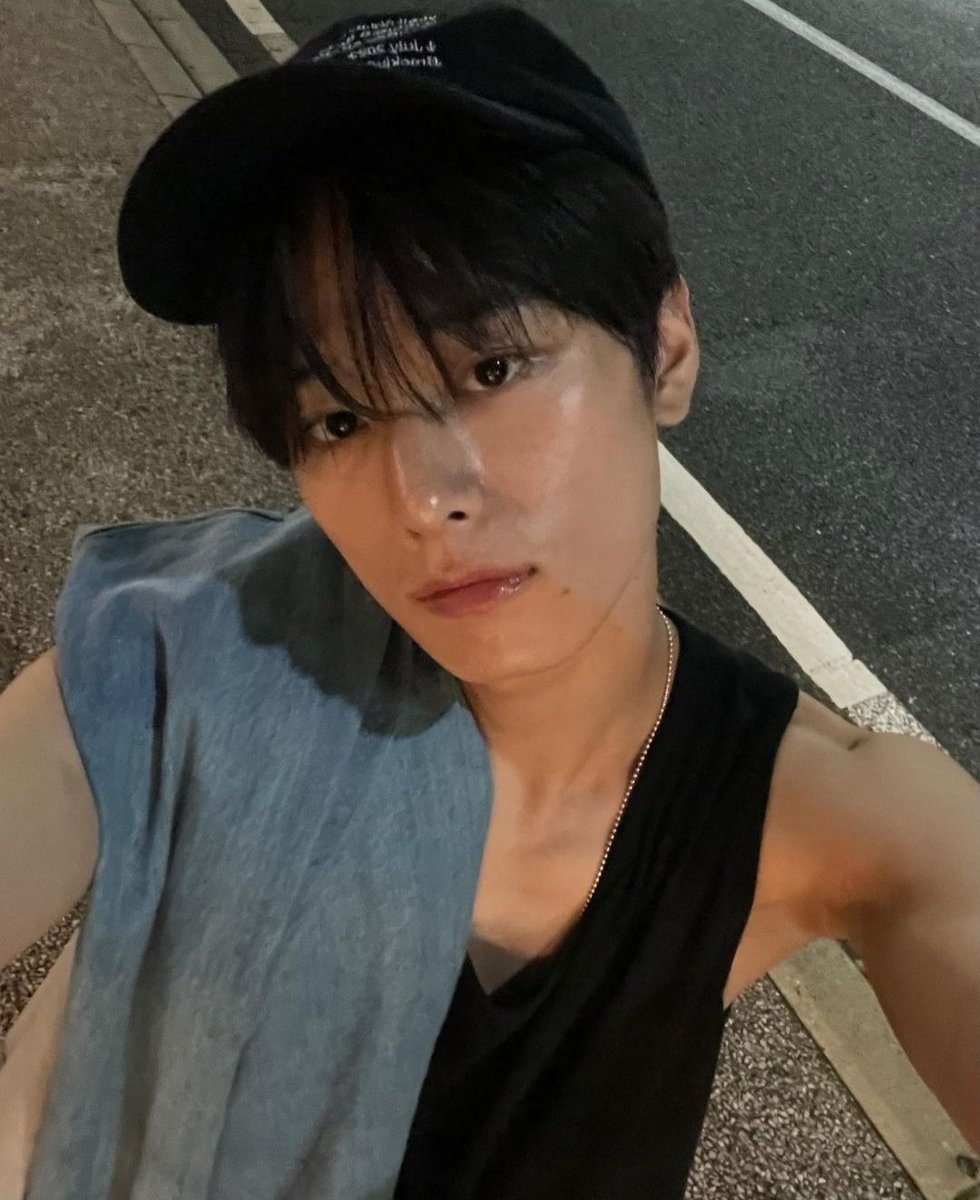 twirx's tweet photo. поиск мью!!

я соня, она/ее
ищу караток и сиджени, но так фд не важен;
в основном щитпостинг, но иногда про фавок пишу;
стеню свт, нст, айв, кревити, темпест, ньюджи, тбз, пиванов, эйтиз, тхт, энха,шайни, энмикс 
киньте что нибудь в рп если хотите замью;

мью рт пж!! https://t.co/xHdjUV5xeW