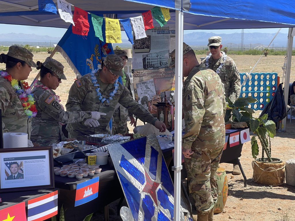 wolfpack_90's tweet photo. This morning, on the 248th #ArmyBirthday, @Fort_Huachuca held its Army Heritage Month celebration 🥳! The event highlighted the Army's legacy and recognized different ethic cultures that make up our Army and #TeamHuachuca. 
#PeopleFirst I #AlwaysOutFront https://t.co/69U4ocHLIC