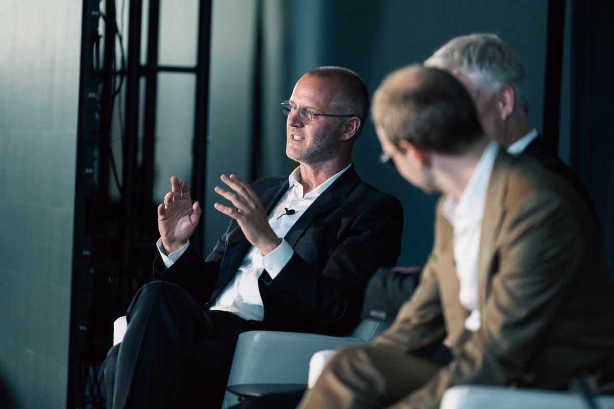 Celonis's tweet photo. “Process mining is becoming mission critical.”
Alex Rinke, Wil can der Aalst, and Rudy Kuhn discuss process mining from the classroom, to the boardroom, and beyond at Celonis World Tour New York.
#CelonisWorldTour #NewYork
#ProcessMiningRoadshow