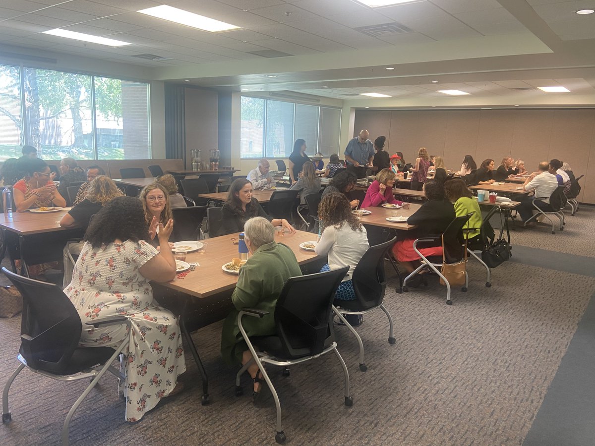 StateBarofNM's tweet image. Today, the State Bar of New Mexico held its Juneteenth Talk and Celebration at the State Bar Center, as hosted by the NMBLA and Equity in Justice Program! How will you be celebrating Juneteenth? 

#Juneteenth #EIJ #SBNM #statebarofnewmexico