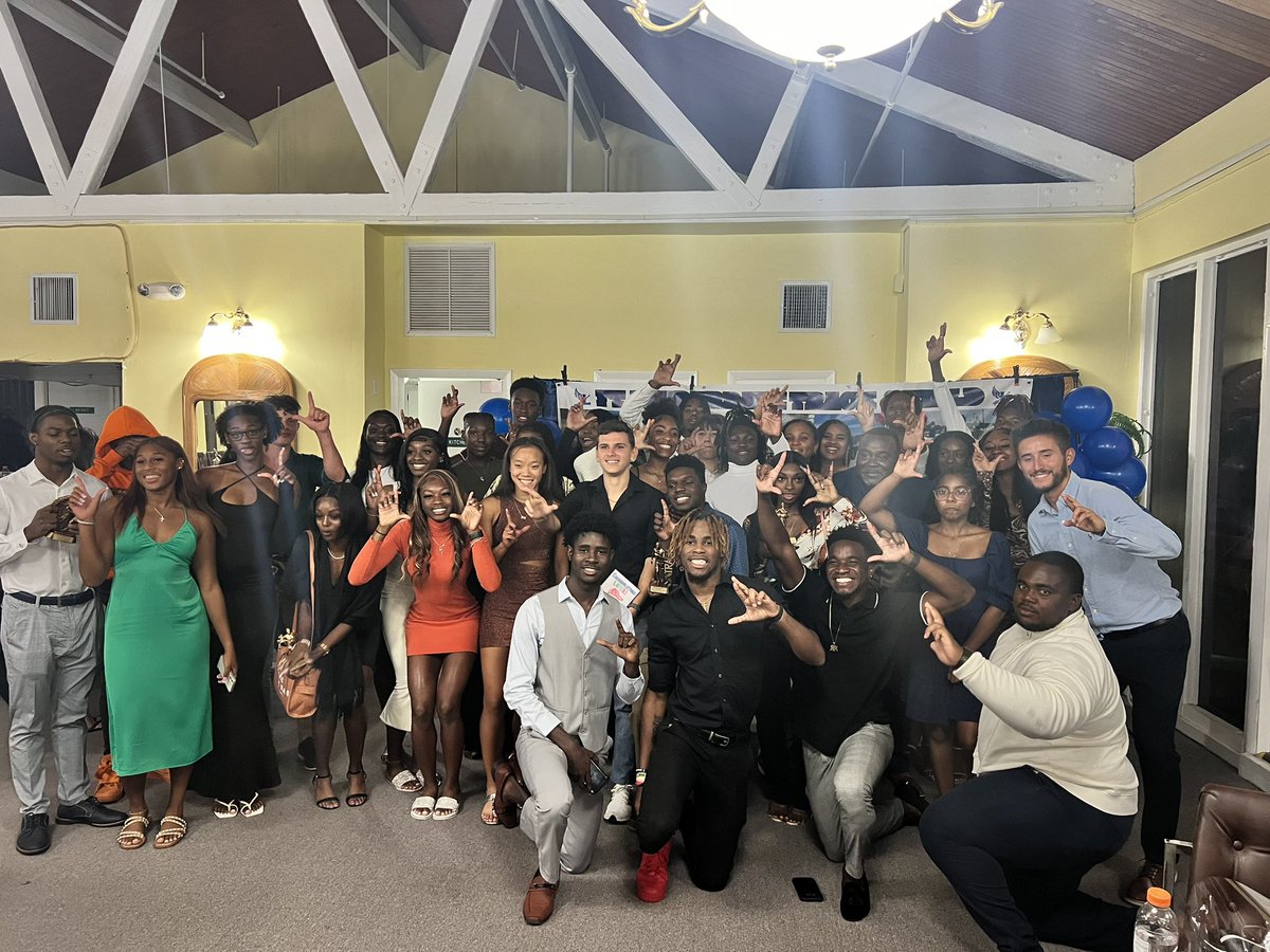 flyinglstf's tweet photo. FLHS 2023 Track & Field Banquet… Great time had by all! Seniors I wish you guys the best on y’all future endeavors. To everyone else stay tuned and be ready to get back in the lab #L.O.T #FlyingLdr #Whitnessthislegacy https://t.co/sSnO28tZSF