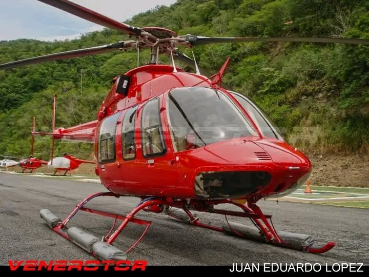 Venerotor's tweet photo. 🤩🚁 📷: @delorian17
-
-
-
#InstaPilot #HelicopterPilot #InstaHelicopter #Heliporn #Chopper #Helicopteros #Venerotor #QAP #BellHelicopters #Bell407 https://t.co/QijTzRNjuH