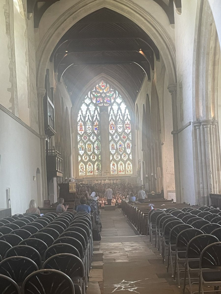 ChiltonPrimary's tweet image. Our amazing choir sang today @DorchesterAbbey as part of the festival of voices.