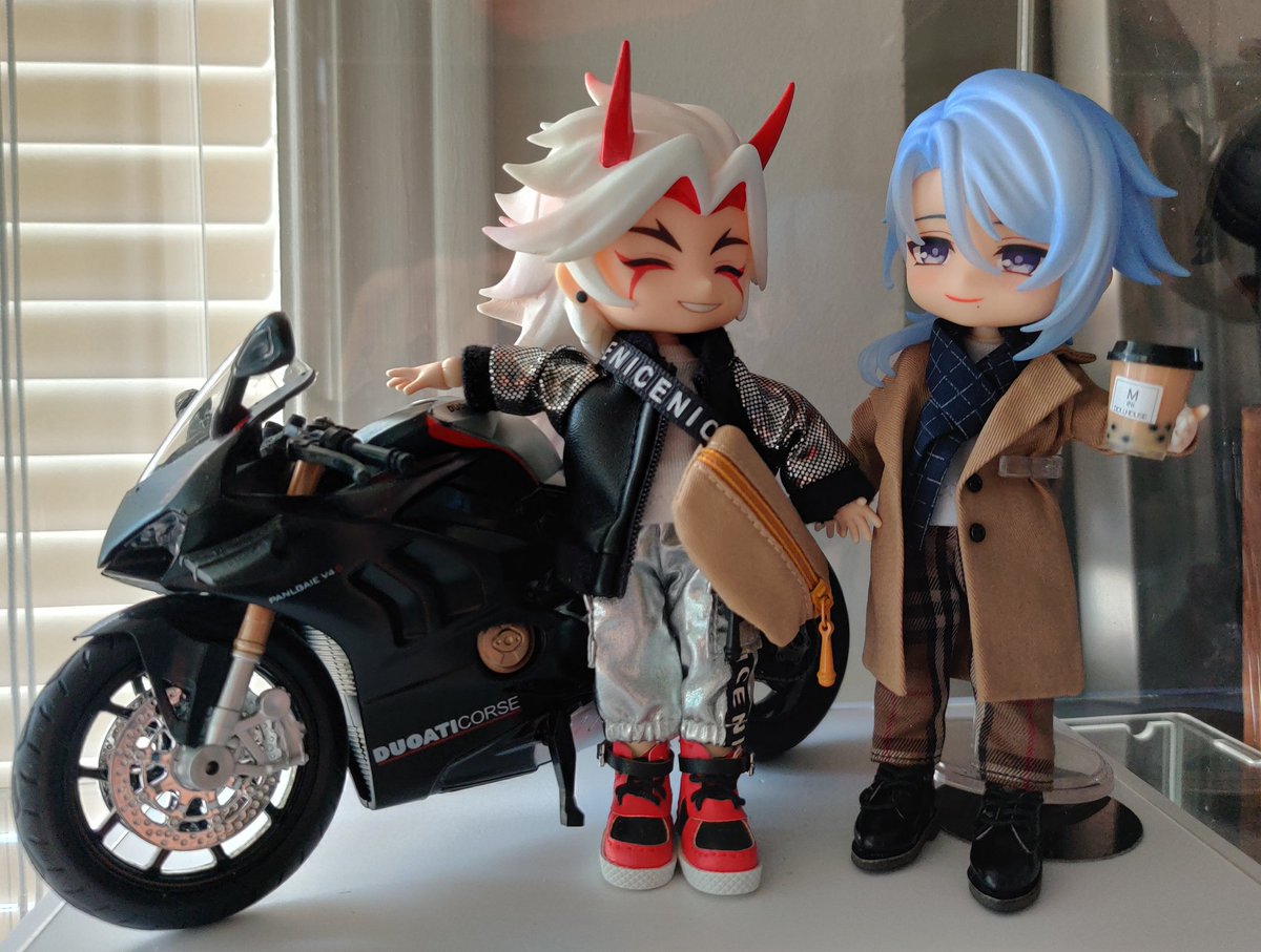 WOOHOO my nendo parts all arrived 🥳🥳🥳 nuca and ayaitto completed!!!