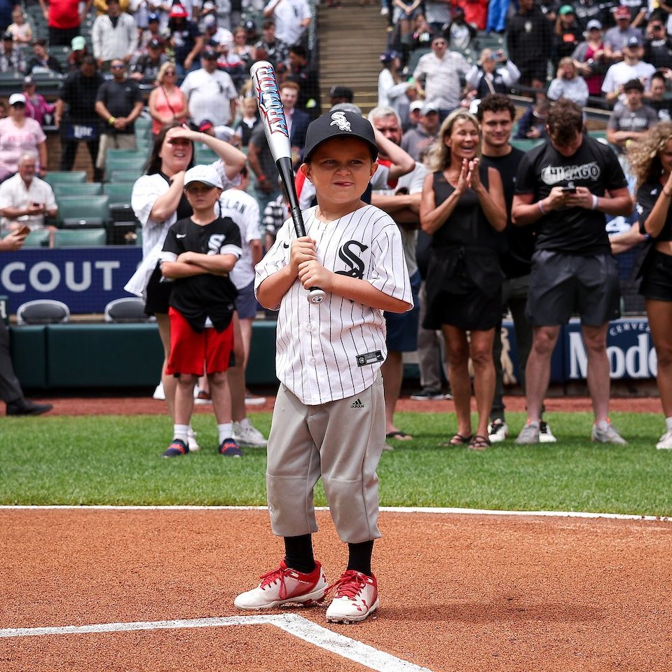 soxcharities's tweet photo. Our annual #SoxServeWeek starts this Monday! Stay tuned for what's to come. 🤗 https://t.co/mEsrSUZdWs