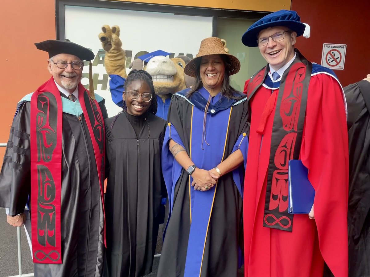 CamosunPrez's tweet photo. It’s finally happening! Excitement is in the air on the first day of #CamosunGrad 🎓

Our graduates’ commitment and hard work have brought them to this important milestone in their journey. It is an honour to be able to celebrate with everyone. 🌟💫✨🎉🎊 https://t.co/yaHGaplnVx