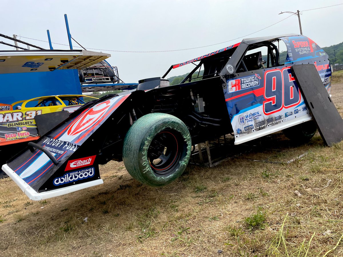16-time #SummitMods Feature winner <a href="/Mike_McKinney/">Mike McKinney</a> makes his first appearance of the season at <a href="/PeoriaSpeedway/">Peoria Speedway</a> tonight.

He’s currently sitting 10th in national DIRTcar UMP Modified points with 7 Feature wins already this year.