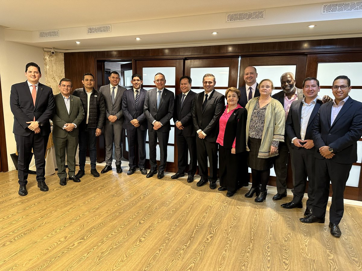 #Elecciones2023 El Directorio Nacional aprobó por unanimidad otorgar el coaval  del <a href="/soyconservador/">Partido Conservador</a>  a <a href="/Soyleojacome_/">LEONARDO JÁCOME</a> para la alcaldía de Cúcuta y <a href="/WilliamNdeS/">William Villamizar</a> para la Gobernación de Norte de Santander. ¡Vamos a Ganar! 
#ElAñoDelasRegionesYSuGente