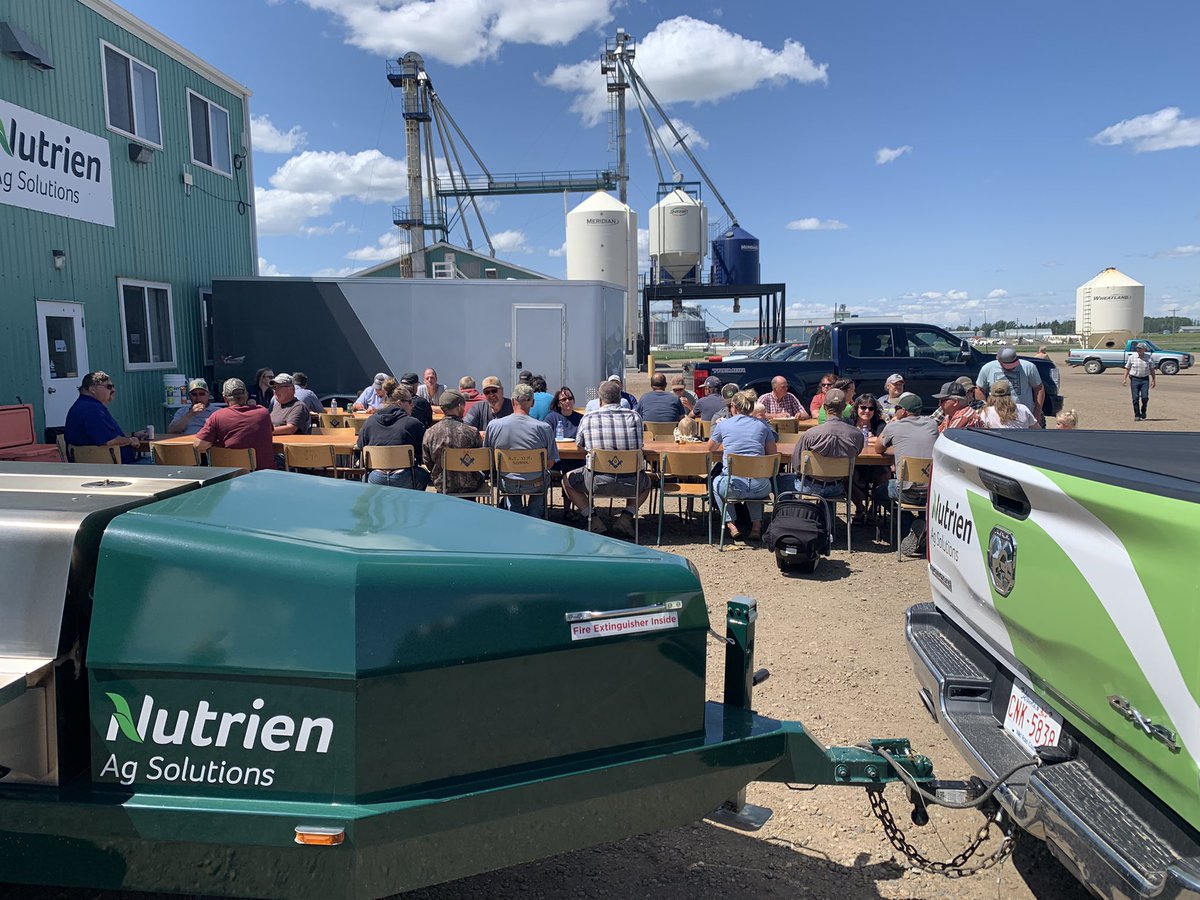 Great turn out at the customer appreciation bbq @ nutrien bow island with BASF. Thanks Ashley for your support on this! Thanks to the growers who were able to make it today!