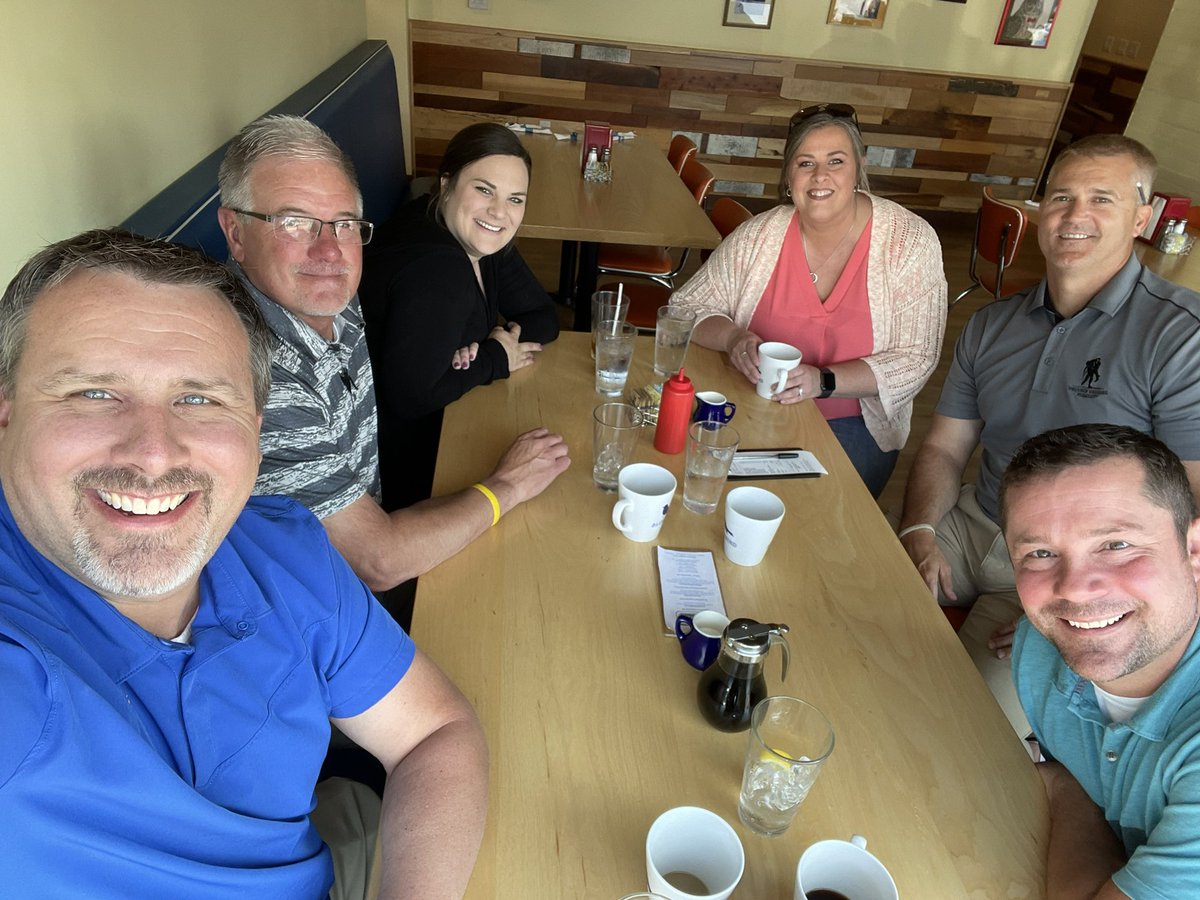 <a href="/MikeHerdliska/">Mike Herdliska</a> I’m gonna help you out! #Day18 of summer brought a AMAZING breakfast with the BEST admin team on the 🌎, right, <a href="/daviseidahl/">Davis Eidahl</a> , <a href="/jdplyons/">Josh Lyons, Ed.D.</a> , <a href="/wiglezac/">Zach Wigle</a> , &amp; <a href="/hollywestlund/">Holly Westlund</a> ! 

You’re welcome, Mike! 😉