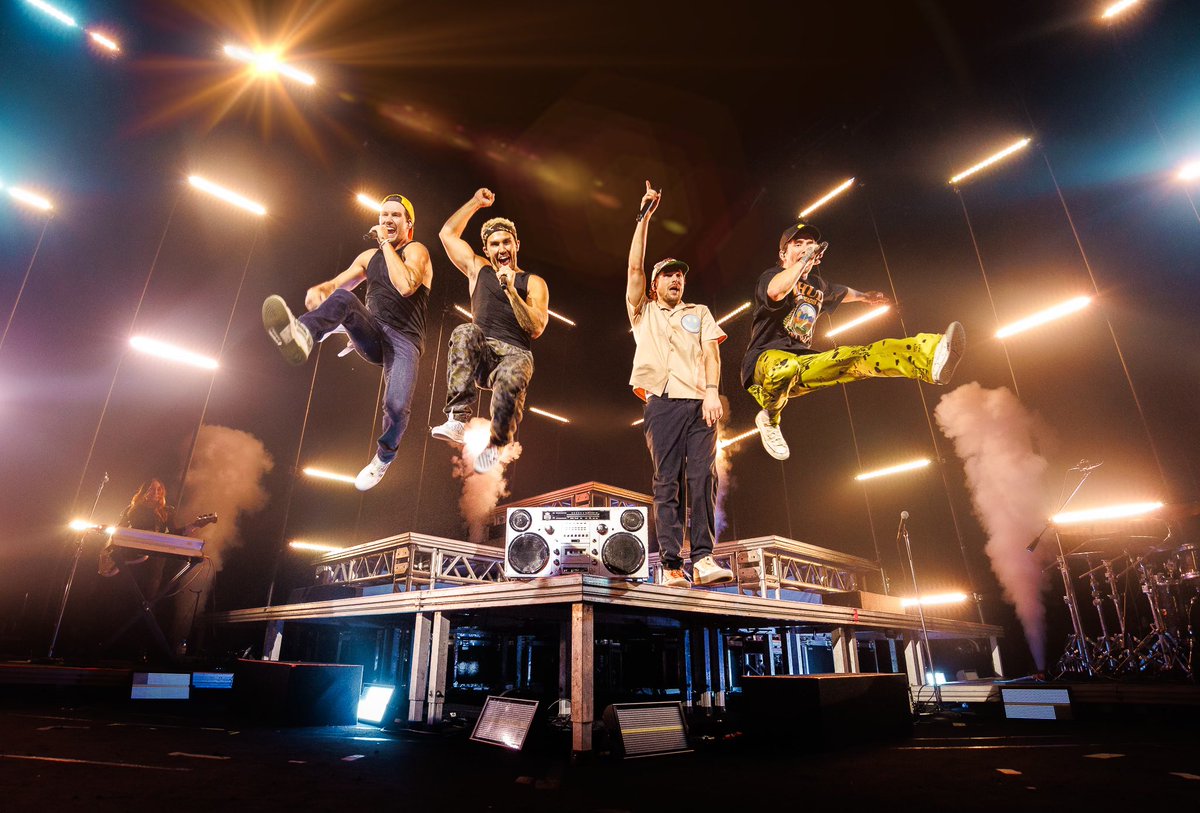 bigtimerush's tweet image. Can you believe our album has already been out for almost 2 weeks!? 

Thank you to all our fans across the world for listening and continuing to support us. Sending you all big hugs!

We can’t wait for tour to begin and looking forward to visiting more countries in the near…