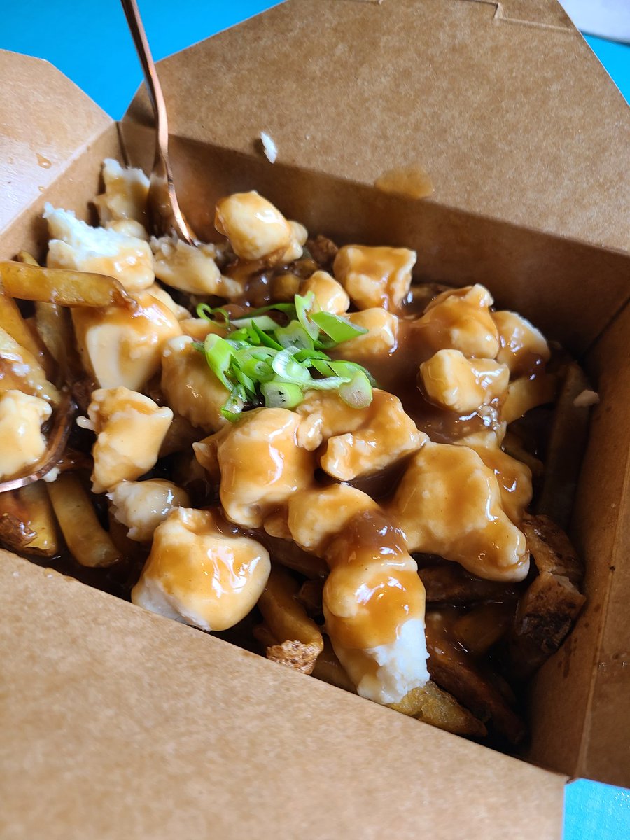 vegan poutine.  of course.