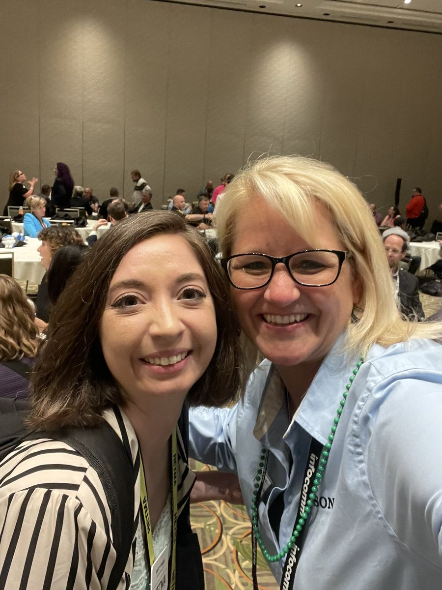 AVReneeKC's tweet photo. Saw some of my #avtweeps at the #avintheam & #avtweetup … calls for more #avselfies at #InfoComm23 @brAVe_britt_ @TimDuncan_CTS @frankpadikkala @_AVAP https://t.co/uQe8E5MTp8
